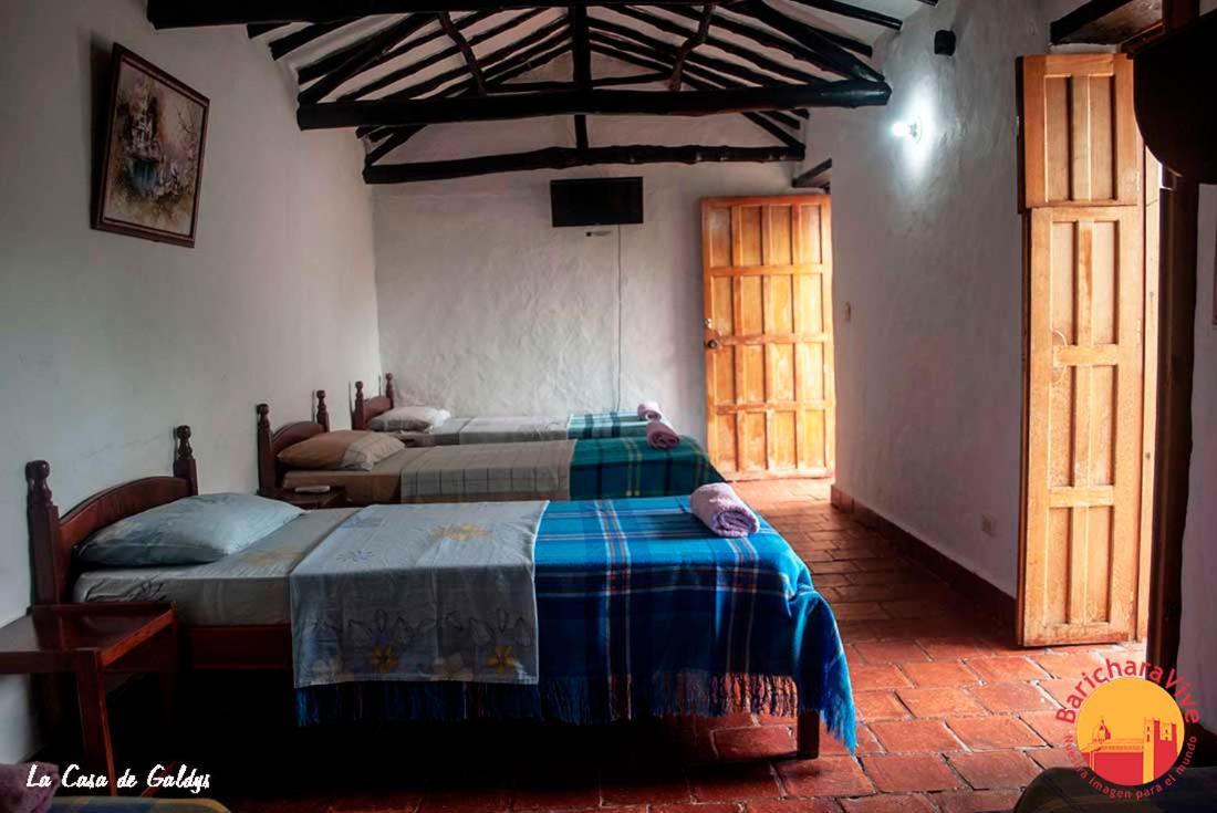 ホテル La Casa De Gladys バリチャラ エクステリア 写真